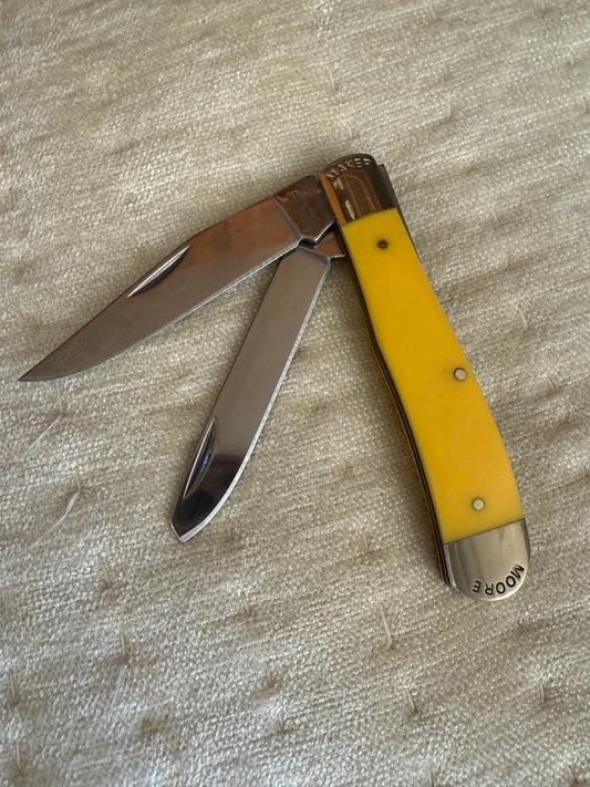 3202EB Moore Maker - Delrin Handled Bolster Trapper 4-1/8”