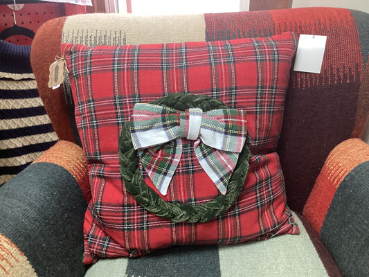 Velvet Wreath Pillow