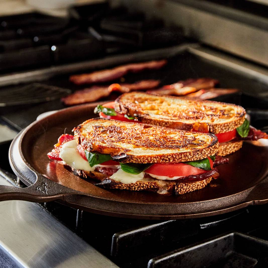 Smithey No. 10 Flat Top Griddle