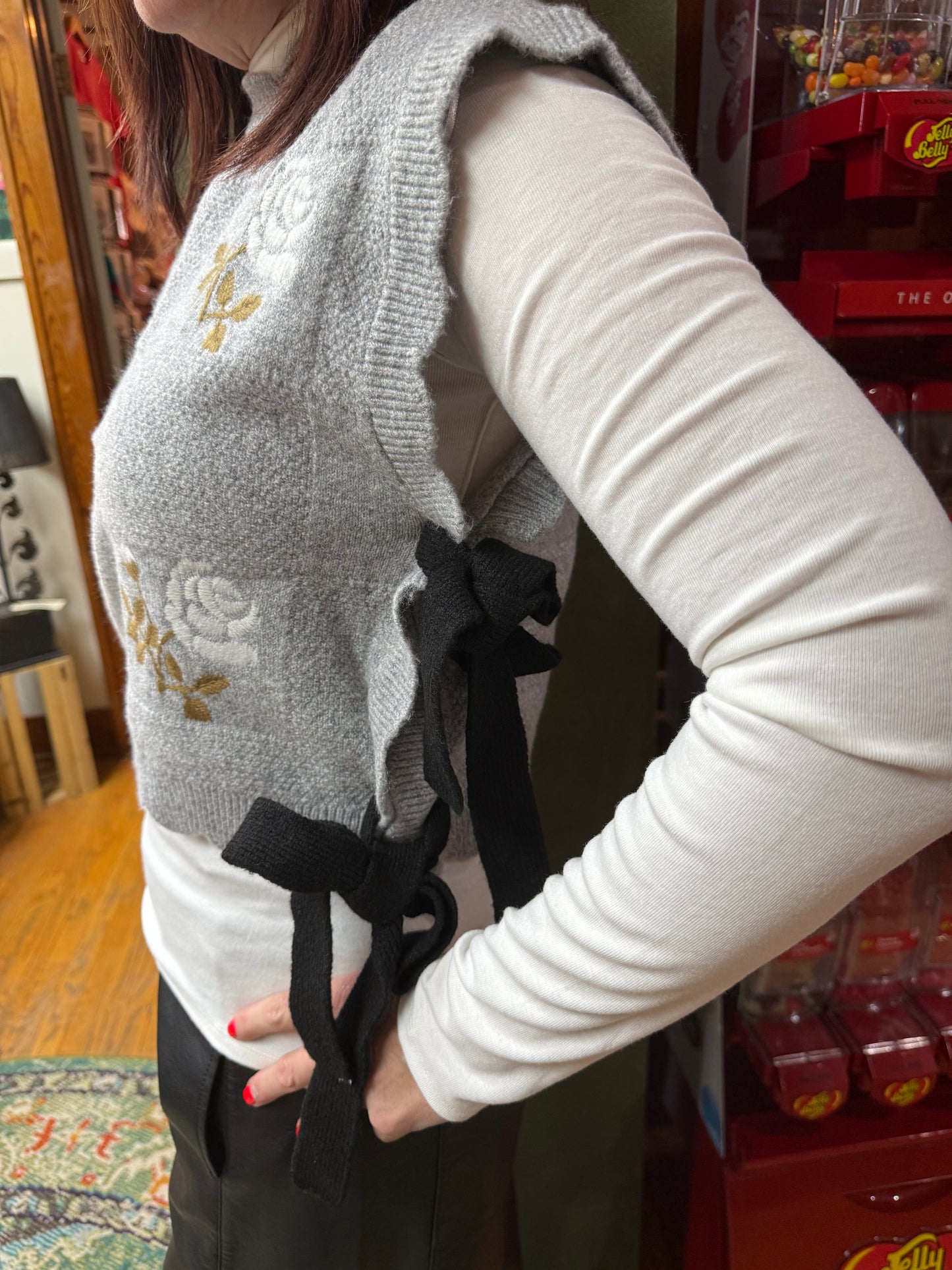 Knit Vest W/ Embroidery