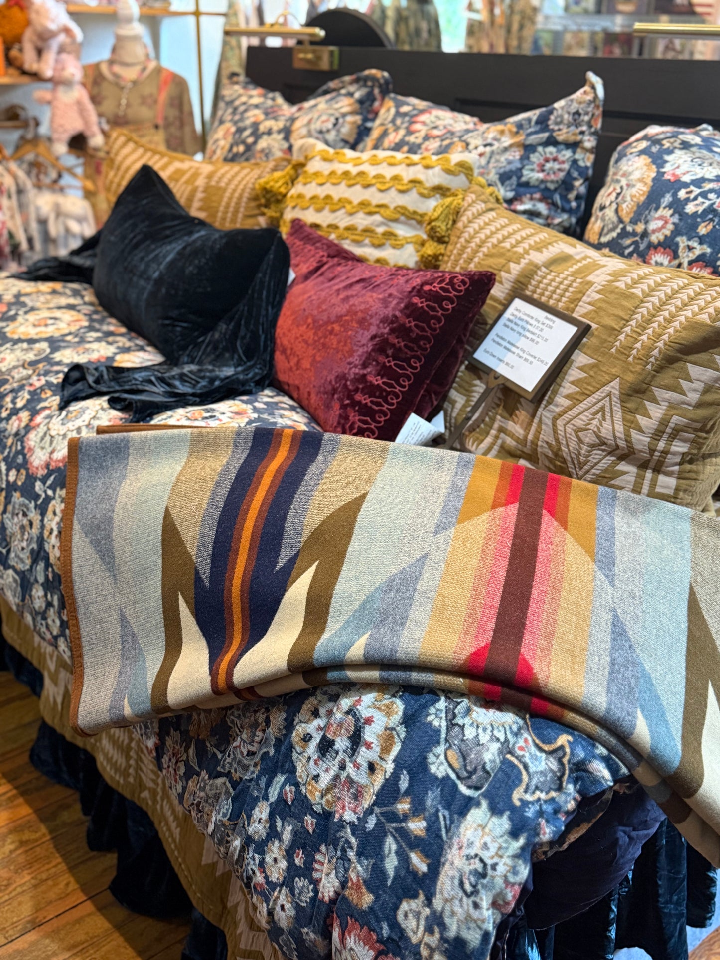 Derby Washed Linen Bedding Set