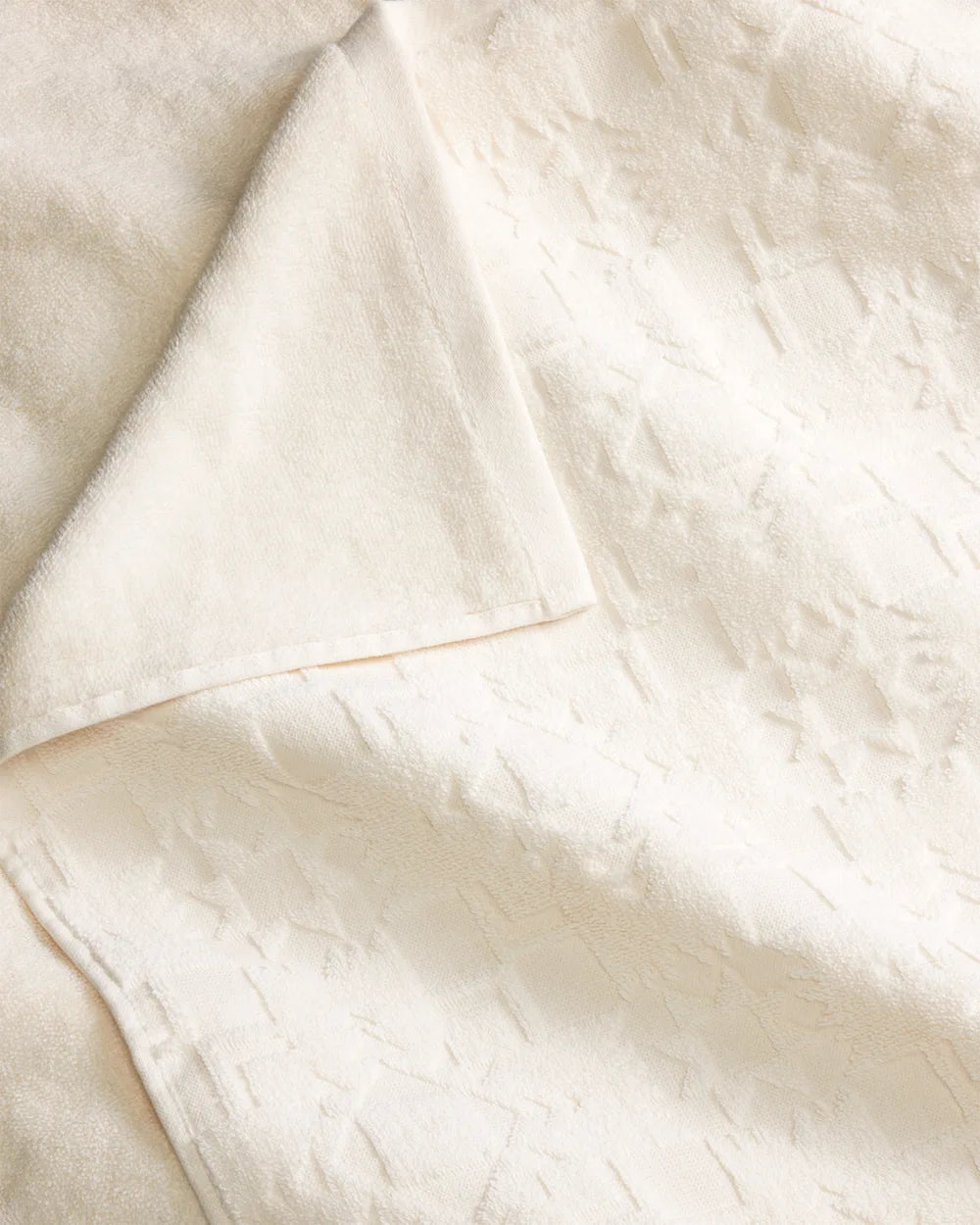 Pendleton Sculpted Hand Towel Ivory