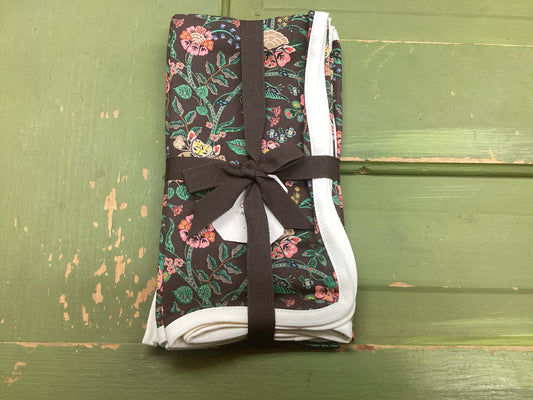 Gracie  Cloth Napkins Set of 4