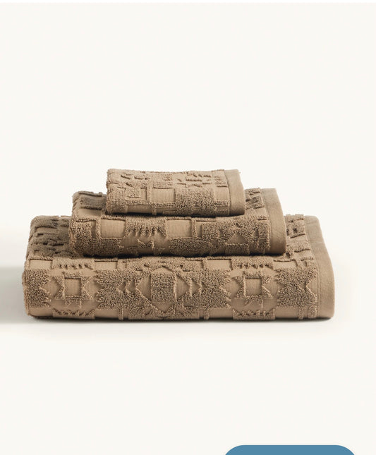 Pendleton 3 piece Sculpted Towels